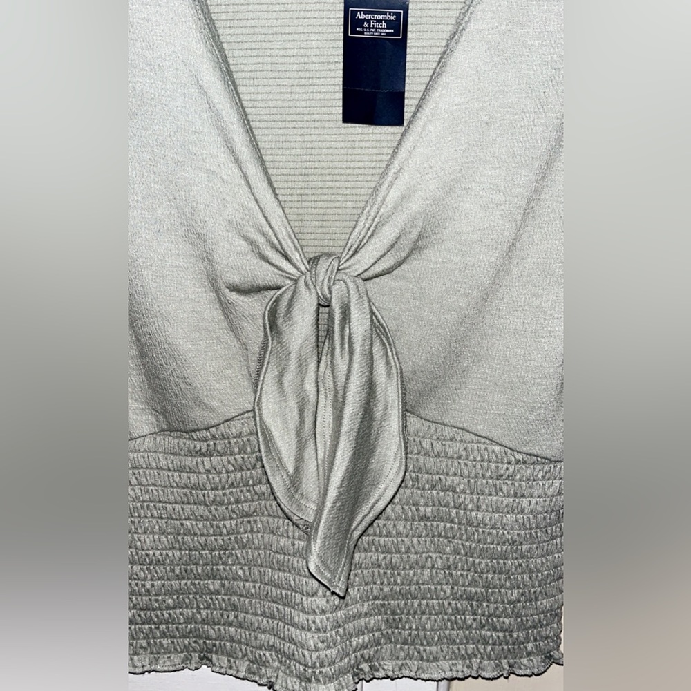 Abercrombie & Fitch Spring/Summer Top - Picture 2 of 5